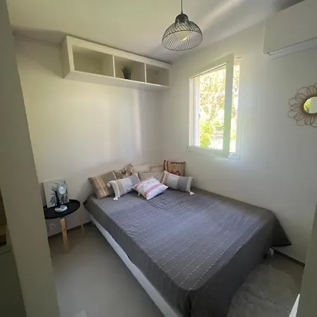 Pied Dans L'eau Apartment *