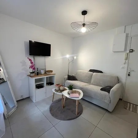 Pied Dans L'eau Apartment